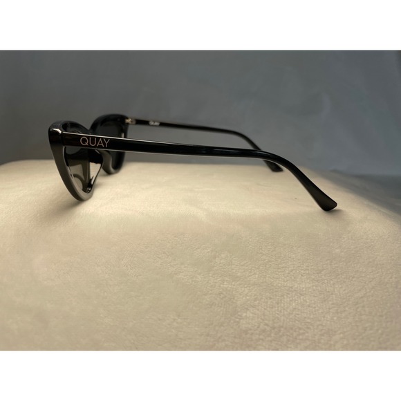 QUAY Australia TEMPTED Black Cat Eye Sunglasses Flex 111 - Picture 3 of 9